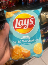Load image into Gallery viewer, Sharp Cheddar Cheese Flavored Chips by Lays
